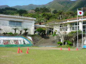 三島大里学園　外観