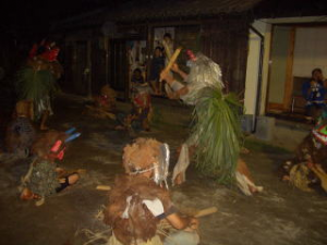 弓矢踊り 面踊り