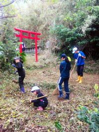 10月17日　奉仕活動（菅尾神社清掃）