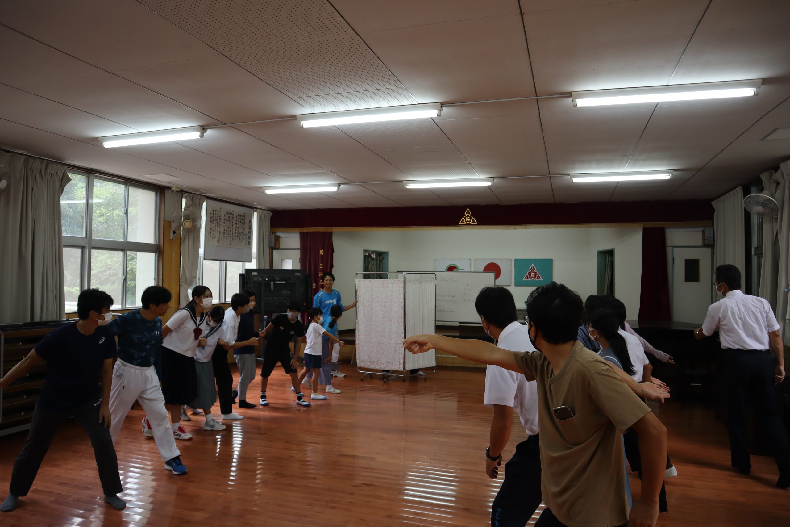 水曜日はジャンベ練習とノーメディアデー